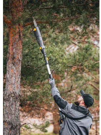 Elektrická reťazová píla na vysúvači Powermat PM-EPW-1000 | 1000W | teleskop 240 cm PM0502