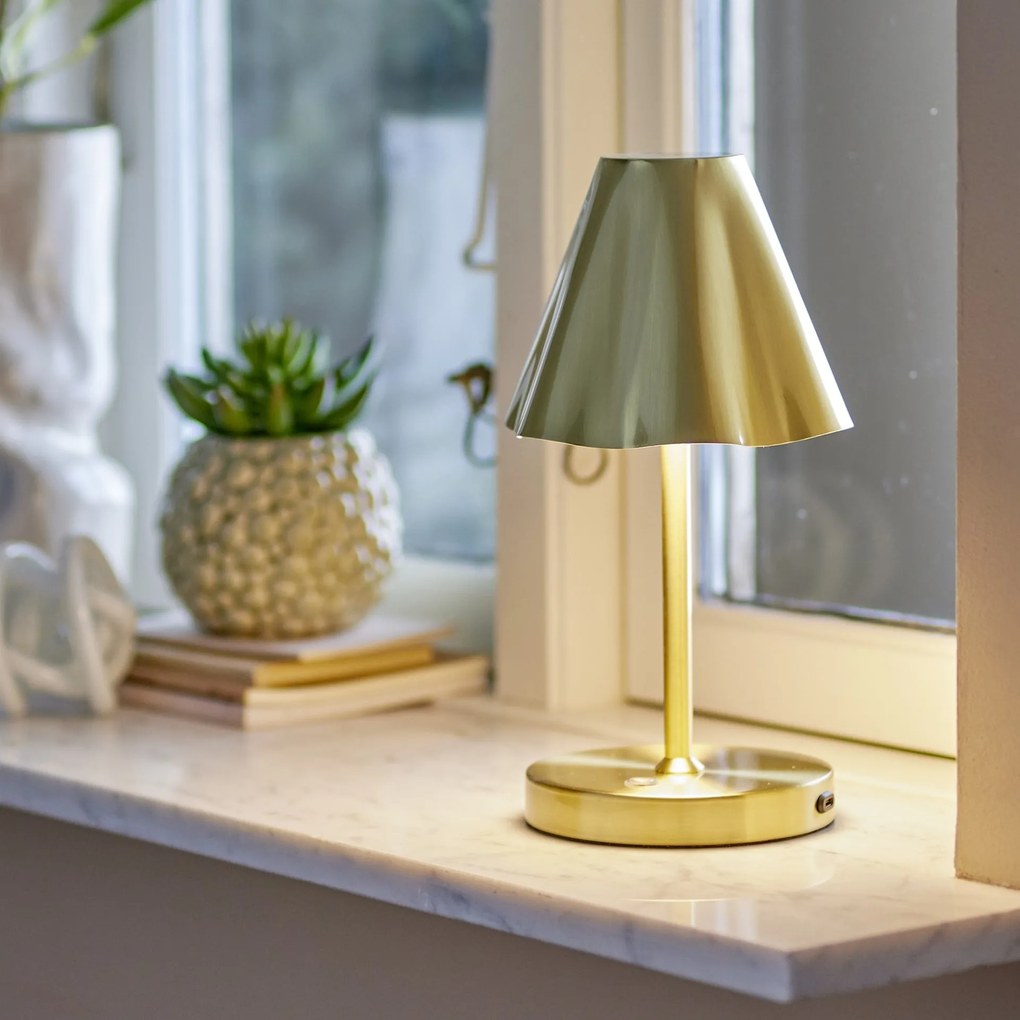 Bloomingville Stmievateľná LED lampička Lianna Brass