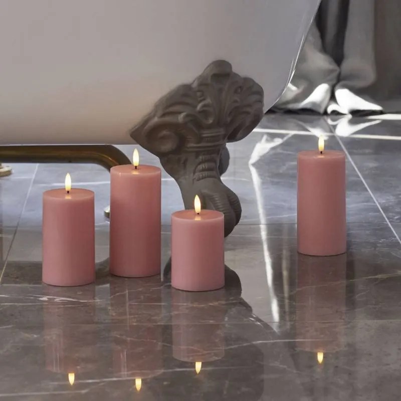 SIRIUS Vosková LED svíčka Sille, světle růžová, 7,5 x 15 cm