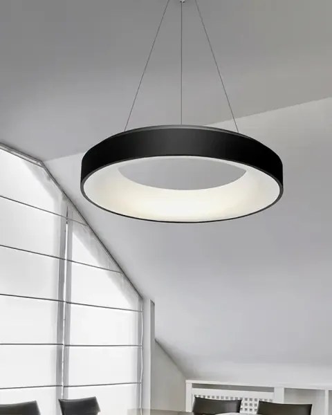 LED svietidlo Sovana 55 CCT čierne s diaľkovým ovládačom