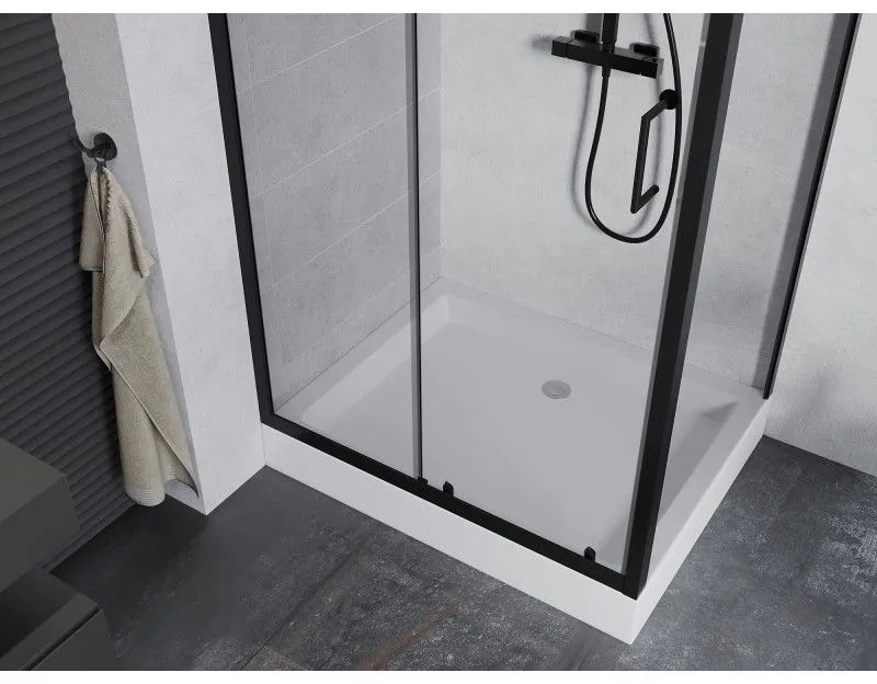 Mexen Apia, sprchový kút s posuvnými dverami 120 (dvere) x 80 (stena) cm, 6mm číre sklo, čierny profil + biela sprchová vanička RIO, 840-120-080-70-00-4510