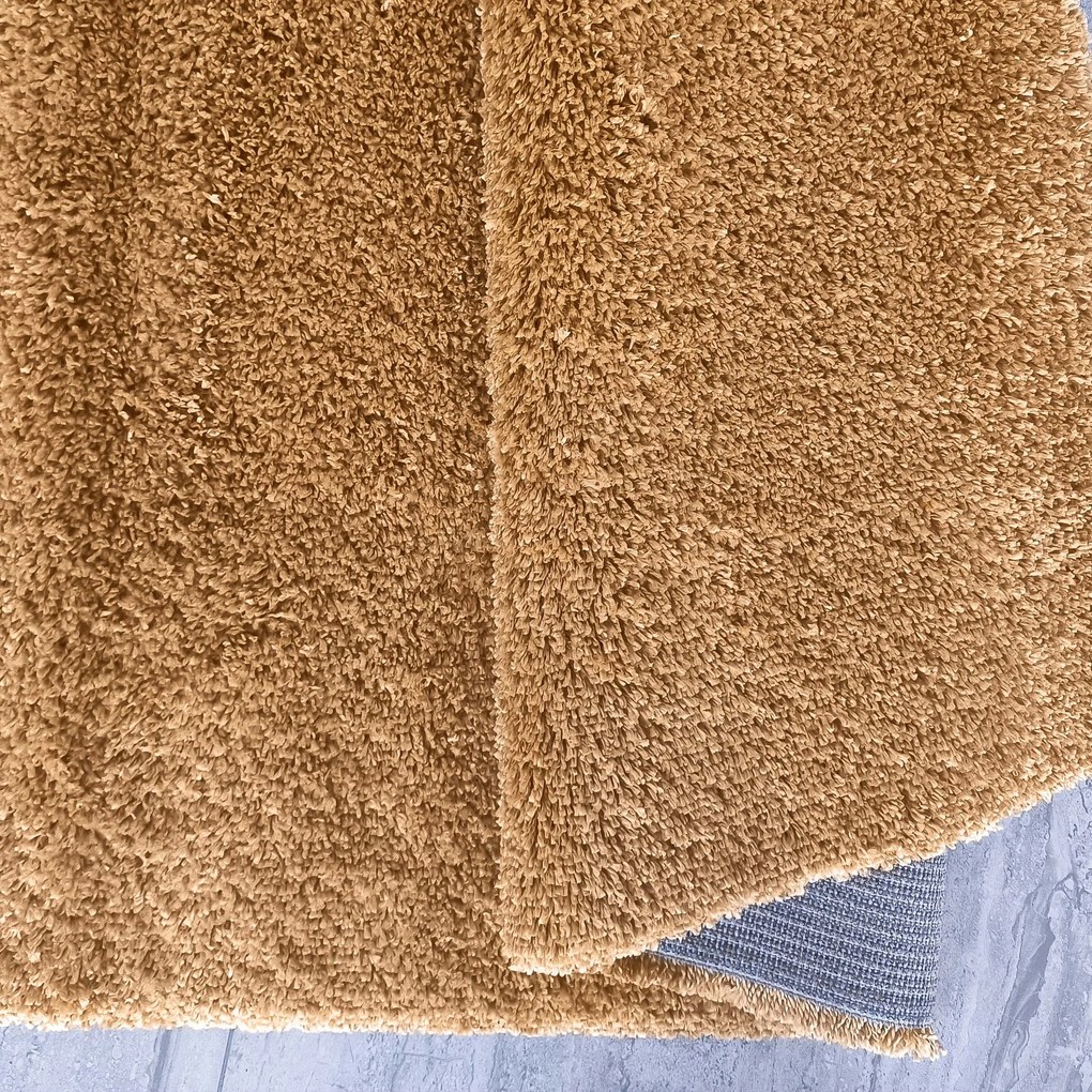 DY Žltý jednofarebný shaggy koberec Santo Rozmer: 200x290 cm