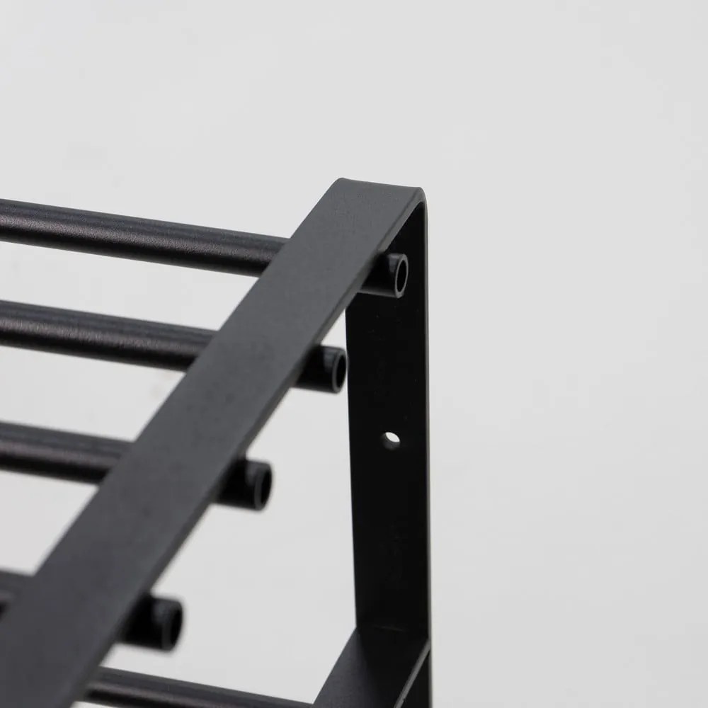 Čierny kovový stojan na topánky Rex – Spinder Design