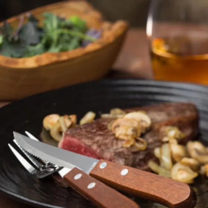 Utopia Steak vidlička dreveným uchýtom
