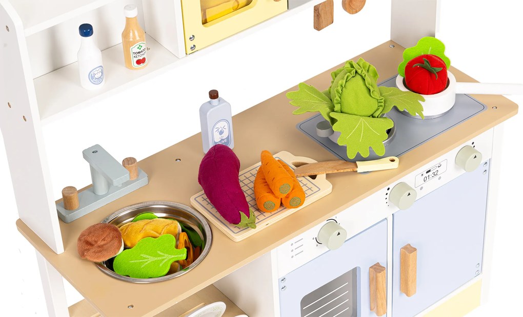 Detská kuchynka ECOTOYS drevená s rúrou, mikrovlnkou, práčkou a 12 doplnkami