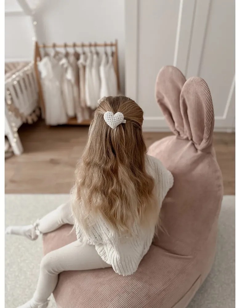 Svetloružový detský sedací vak Funny Bunny – The Brooklyn Kids
