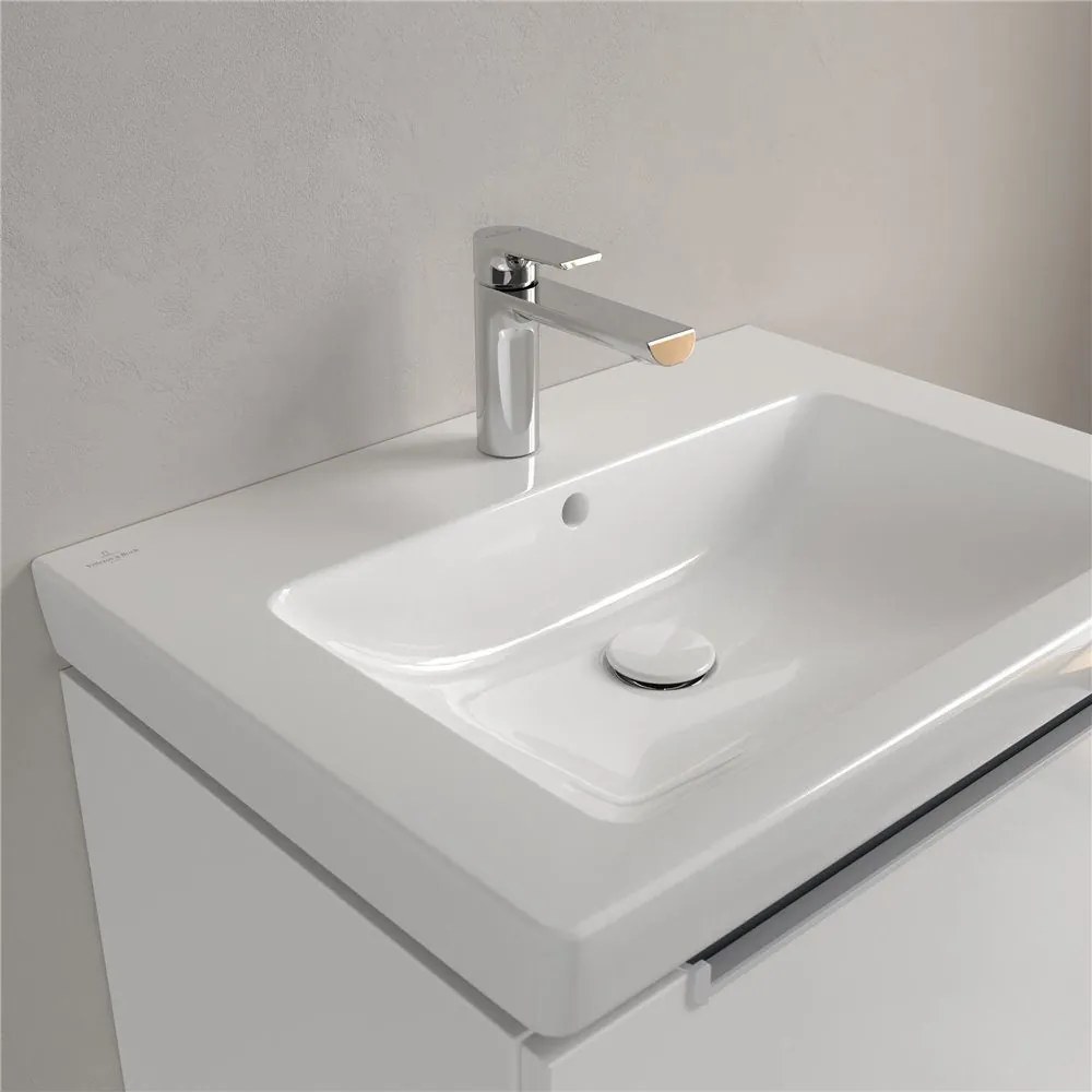 VILLEROY & BOCH Subway 2.0 umývadlo na skrinku s otvorom, s prepadom, 650 x 470 mm, biela alpská, s povrchom CeramicPlus, 7113FAR1