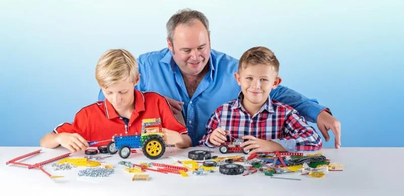 Merkur - Výročná stavebnica - 753 dielov