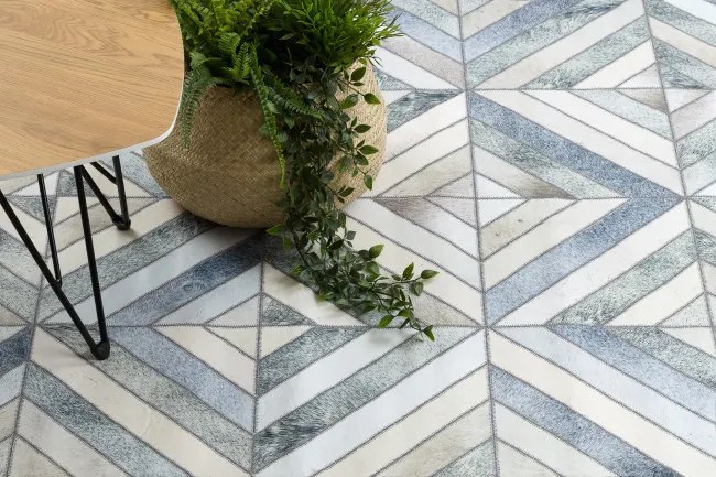 Koberec PATCHWORK 21721 béžový/sivý - imitácia kože krava, geometrický