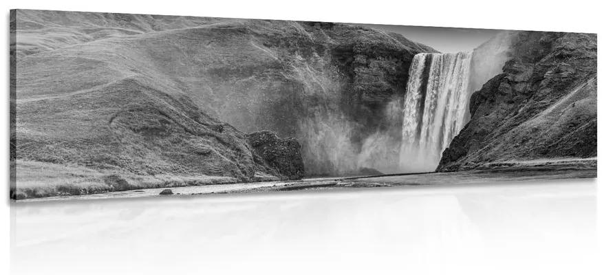 Obraz ikonický vodopád na Islande v čiernobielom prevedení Varianta: 120x40