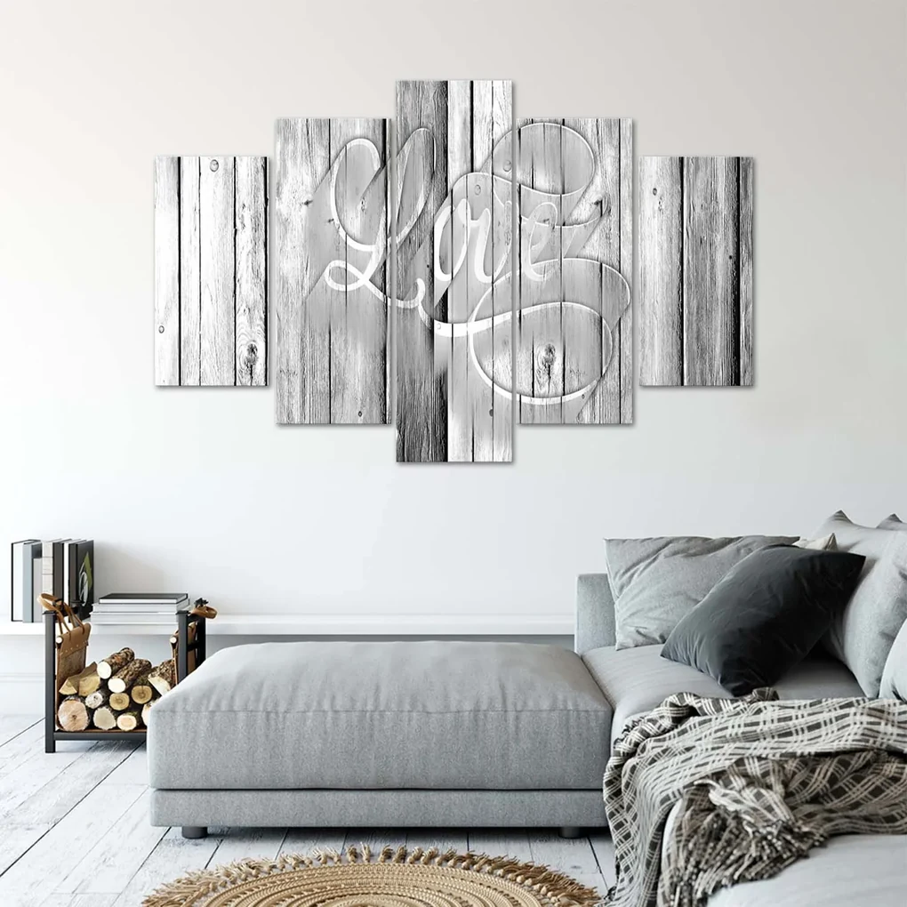 Gario Obraz na plátne Nápis Love na sivých vodorovných doskách - 5 dielny Rozmery: 100 x 70 cm