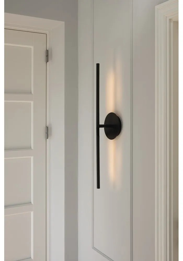 Čierne kovové LED stmievateľné nástenné svietidlo Omni Wall – UMAGE