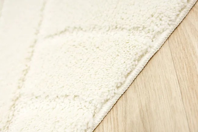 Kúpeľňový koberček Sash krémový, pruhy