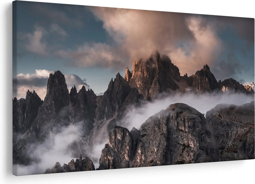 Obraz - Talianske dolomity schované v hmle (90x60 cm)