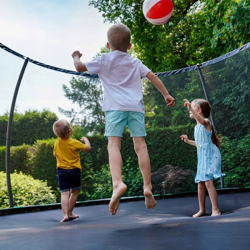 Kvalitná záhradná trampolína 244 cm