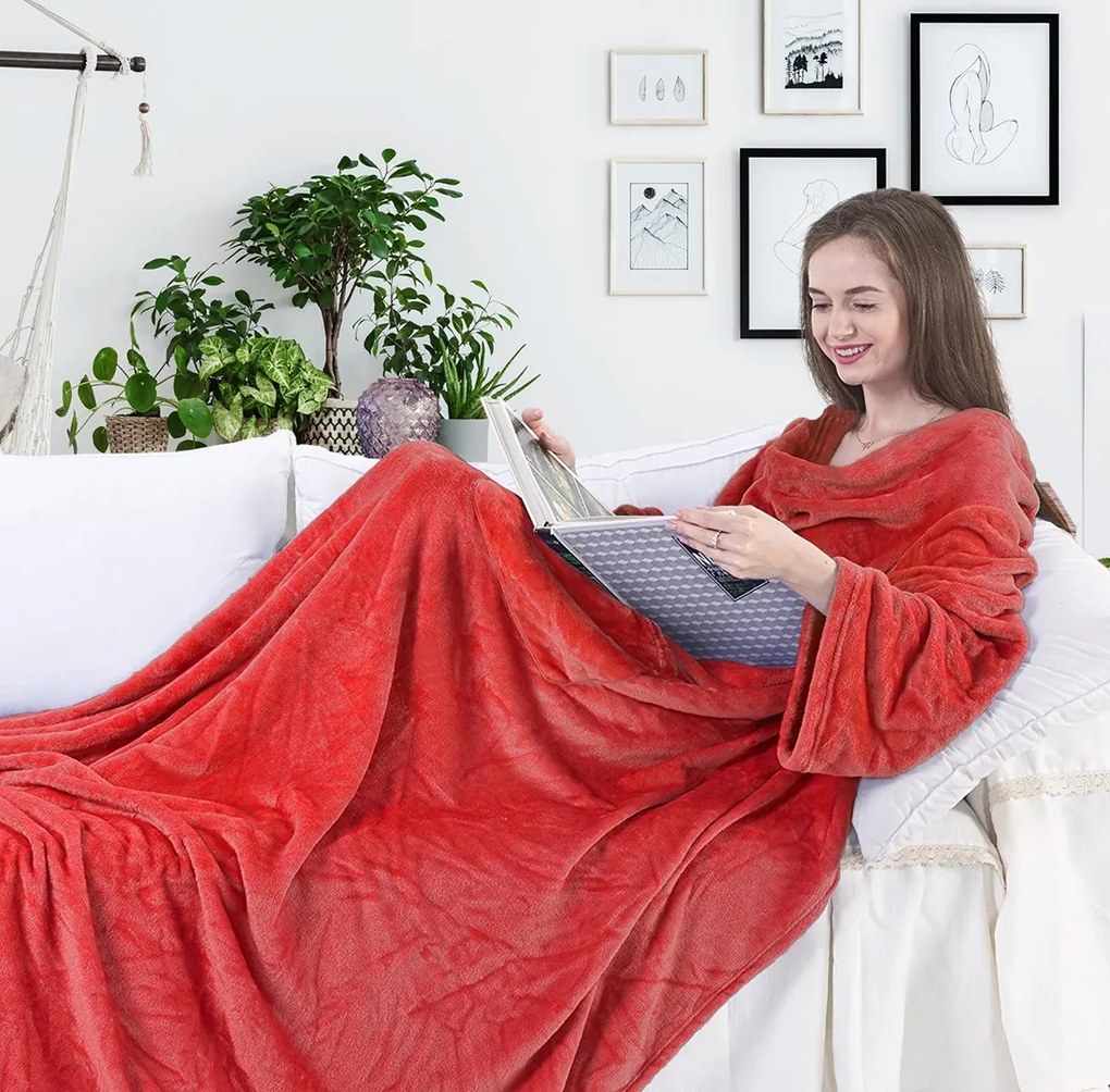 Deka s rukávmi DecoKing Lazy červená, velikost 170x200