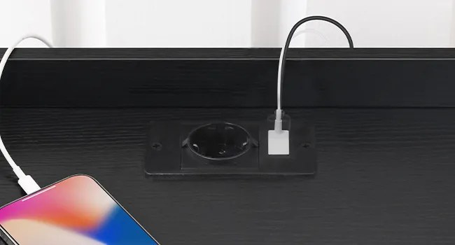 Noční stolek Silven 38 cm s LED osvětlením a nabíjecí stanicí černý