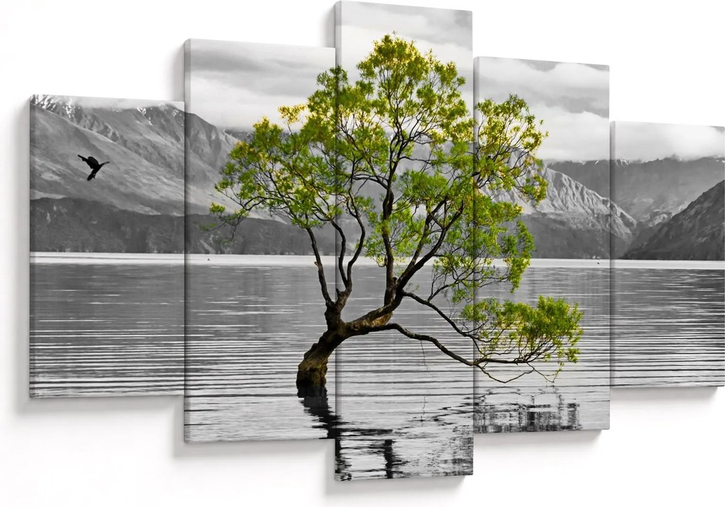 Obraz stromu uprostred jazera (150x105 cm)