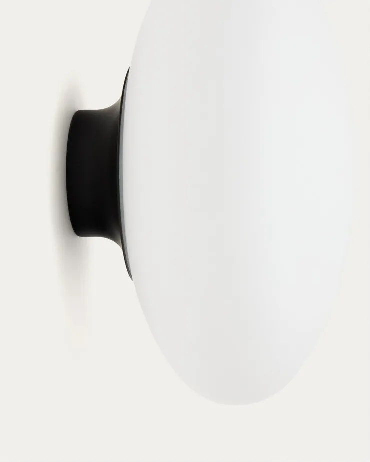 Biele/v striebornej farbe nástenné svietidlo ø 26 cm Bamila – Kave Home