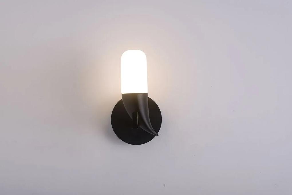 CLX Dizajnové nástenné LED osvetlenie POZZUOLI, 5,4W, teplá biela, čierne