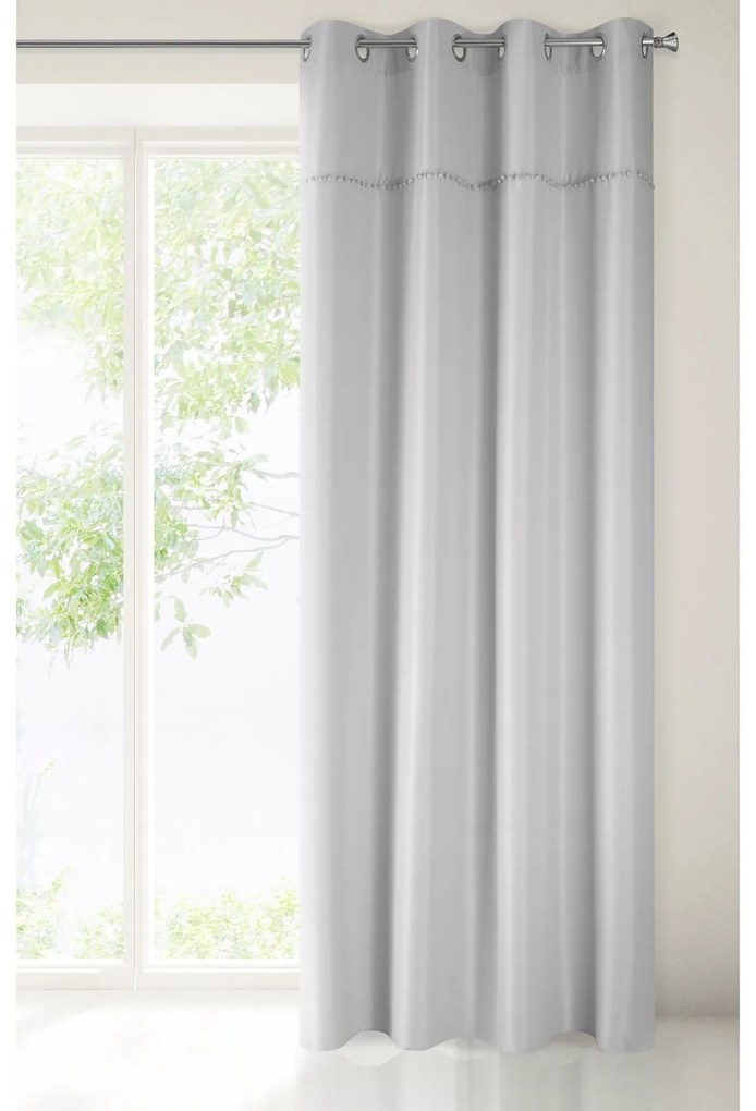 ZÁVES NA KRÚŽKOCH DEFNE 135X260 CM STRIEBORNÁ