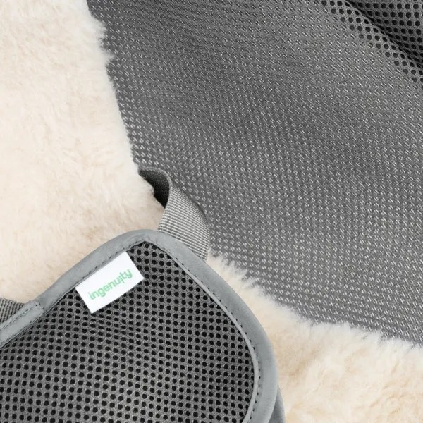 Ingenuity - Detské vibrujúce lehátko EVERY SEASON WESLEY 3xC sivé