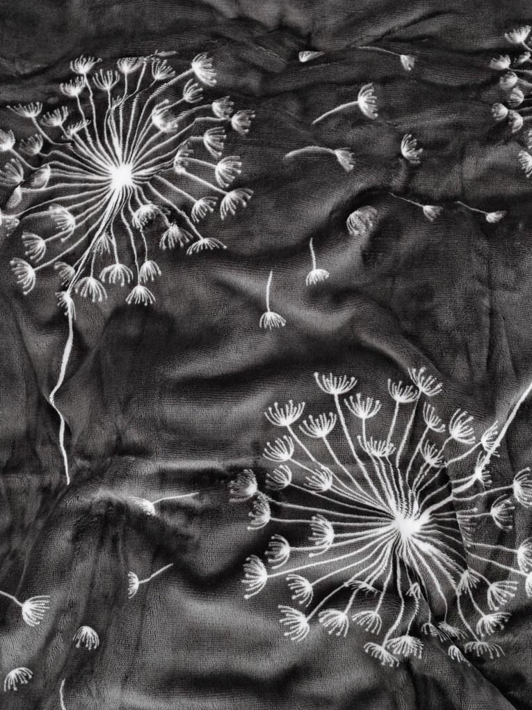 Predĺžené obliečky mikroplyš Exclusive - Púpavy sivé 140 × 220 cm, 70 x 90 cm