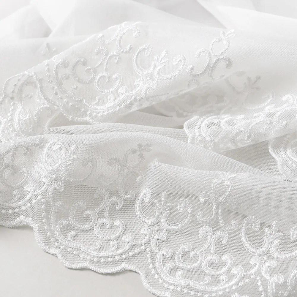 Svetlo smotanová záclona s perleťovo vytkávanou bordúrou zámocký vzor do oblúčka ZAC-026 výška 300 cm Iba metráž