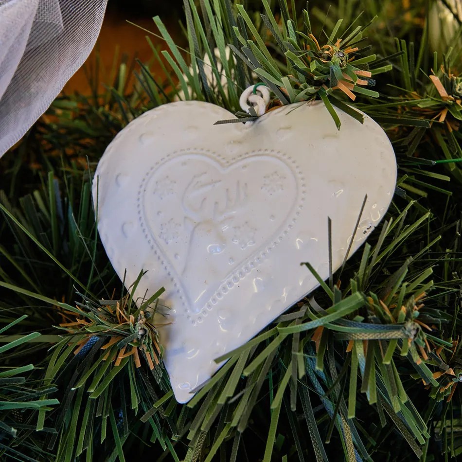 DECOLED Závěsná kovová dekorace, set: hvězda, strom, srdce 7x7x1,2 cm