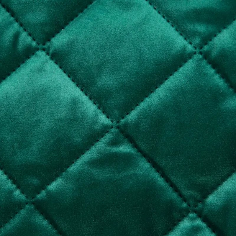 EUROFIRANY Elegantný vlnený prehoz na posteľ z kvalitného zamatu s výrazným leskom 220 cm x 240 cm tmavozelená 100 % polyester Varianta: 386335
