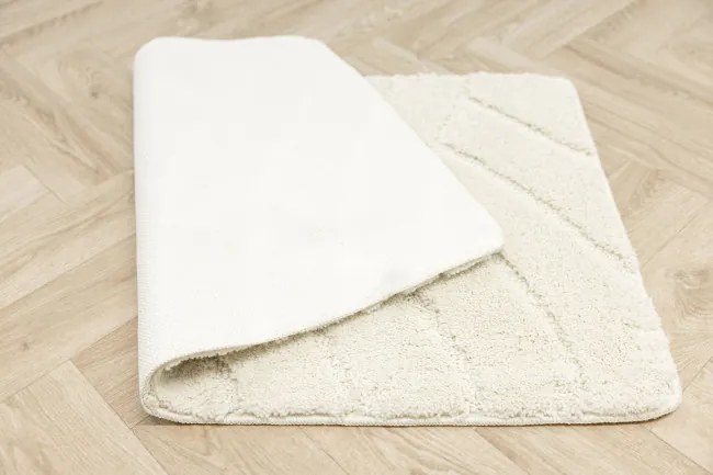 Kúpeľňový koberček Sash krémový, pruhy
