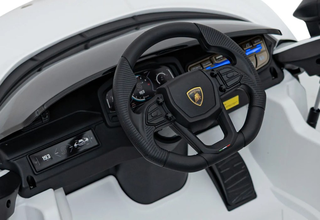 Ramiz Auto Lamborghini Revuelto biele