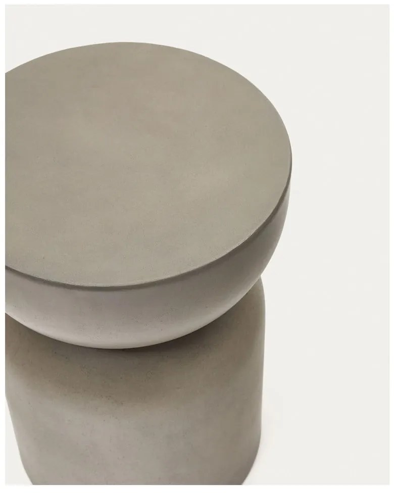 Betónový okrúhly záhradný stolík ø 32 cm Garbet – Kave Home