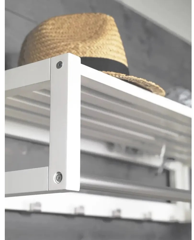 Biely nástenný vešiak z brezového dreva s poličkou Confetti – Rowico