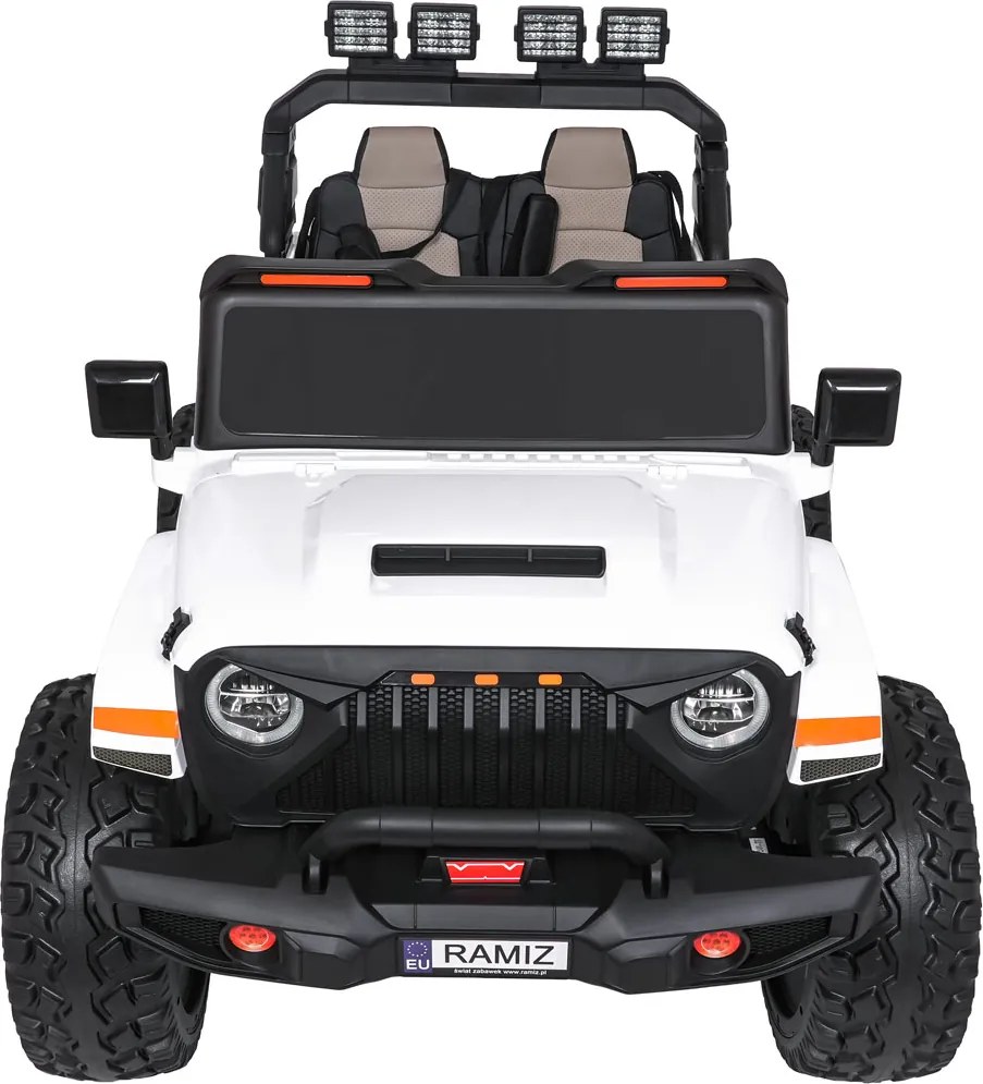Ramiz Extrémne športové vozidlo 4x4 s premenlivou veľkosťou biele