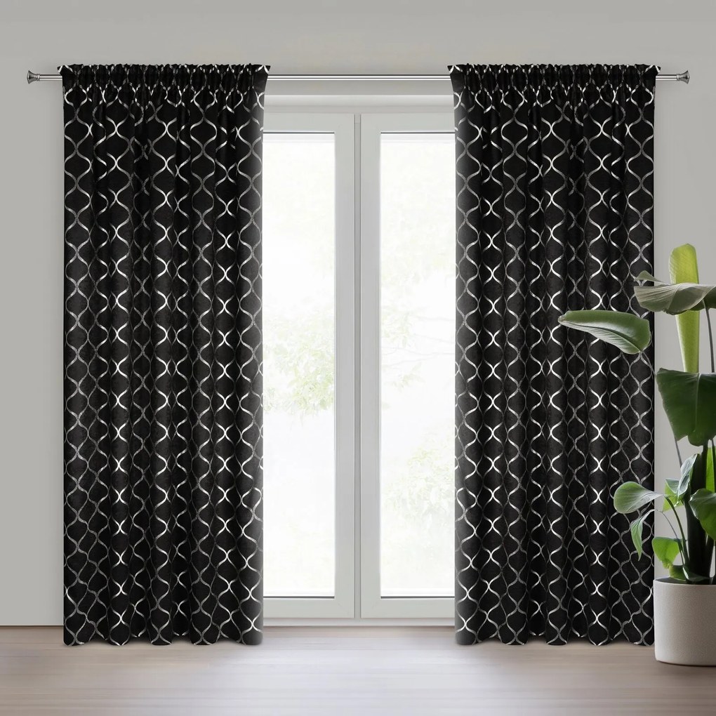 ZATEMŇOVACÍ ZÁVES NA PÁSKE MILI 140X270 CM VZOROVANÁ