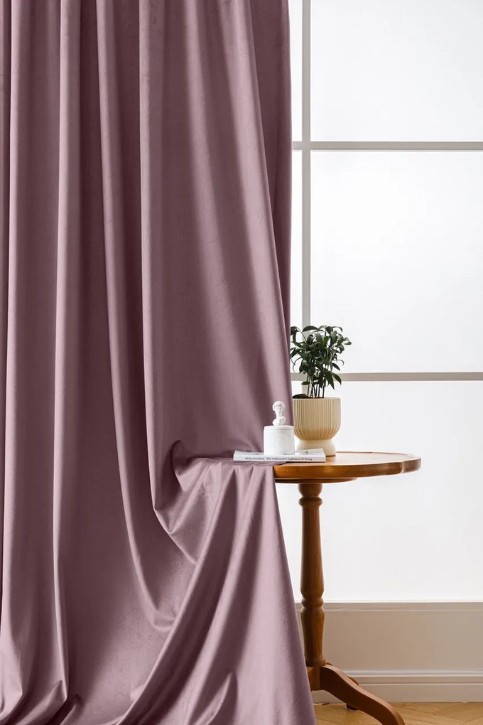 Svetlo fialový zatemňovací záves VELVET 140x270 cm Zavesenie: Riasiaca páska