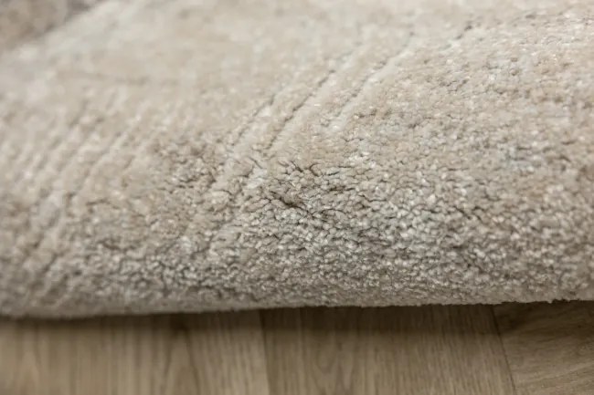 Koberec Matara P154A krémový / hnedý