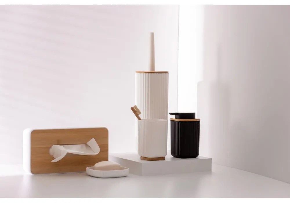 Biely pohárik na kefky Wenko Rotello