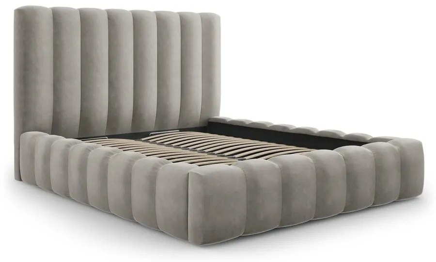 Svetlosivá čalúnená dvojlôžková posteľ s úložným priestorom s roštom 180x200 cm Kelp – Micadoni Home