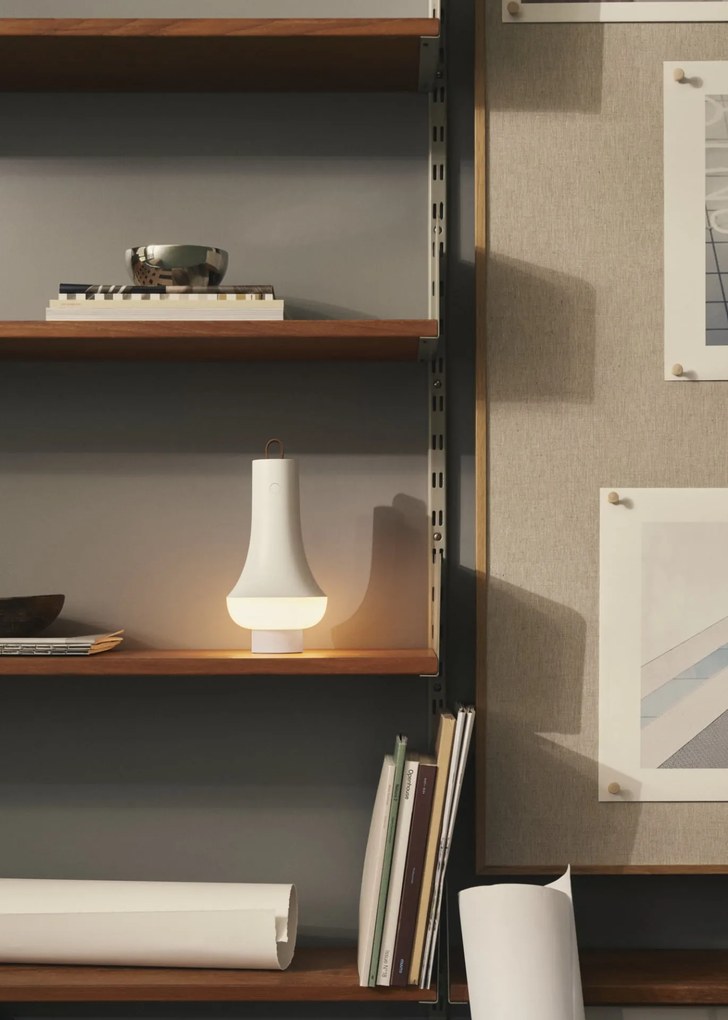 Louis Poulsen Prenosná lampa Tomoshi White