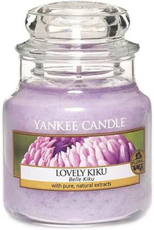 Yankee Candle Sviečka Yankee Candle 104g - Lovely Kiku