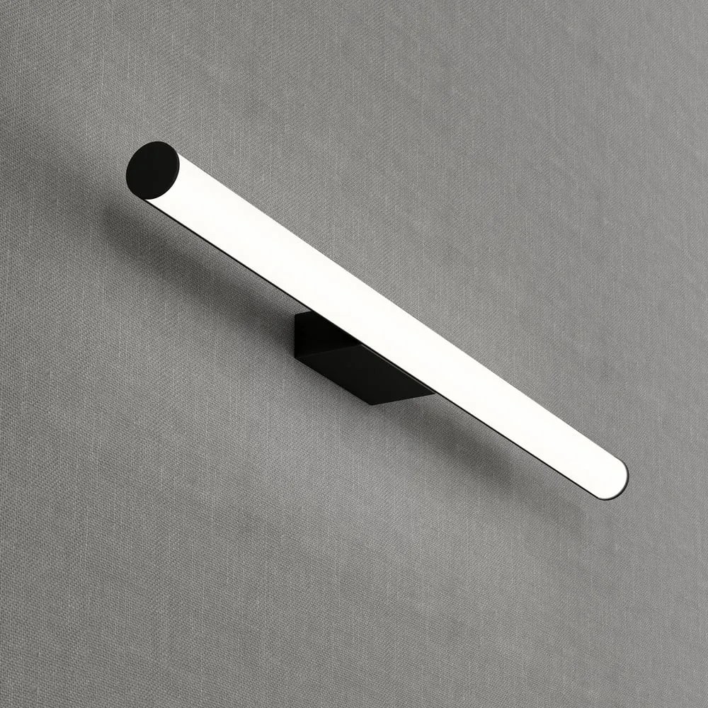 Čierne nástenné svietidlo SULION Caspio, dĺžka 90 cm