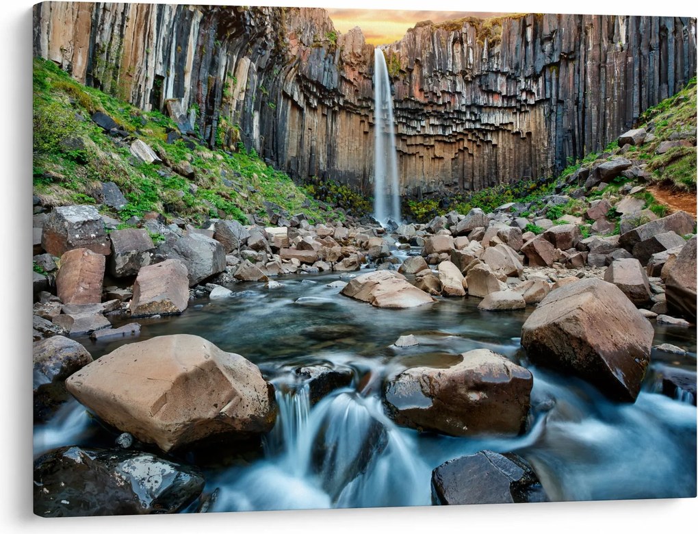 Obraz - Vodopád Svartifoss, Island (70x50 cm)