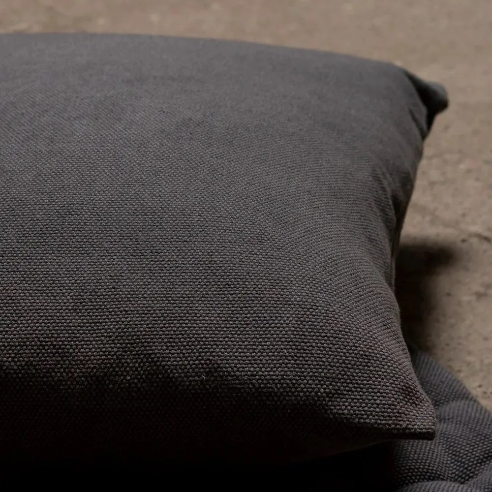 Linum Obliečka na vankúš 60x60 PEPPER tmavo šedá