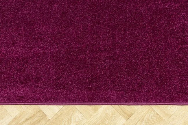 Metrážny koberec CAROUSEL 114 NSF fialový