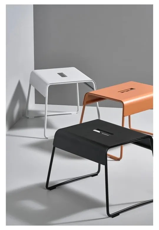Čierna oceľová stolička Zone A-Stool