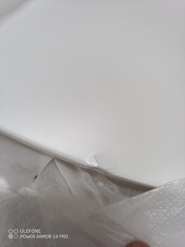 AKCIA Biely jedálenský stôl OSLO 90x90 II. akosť