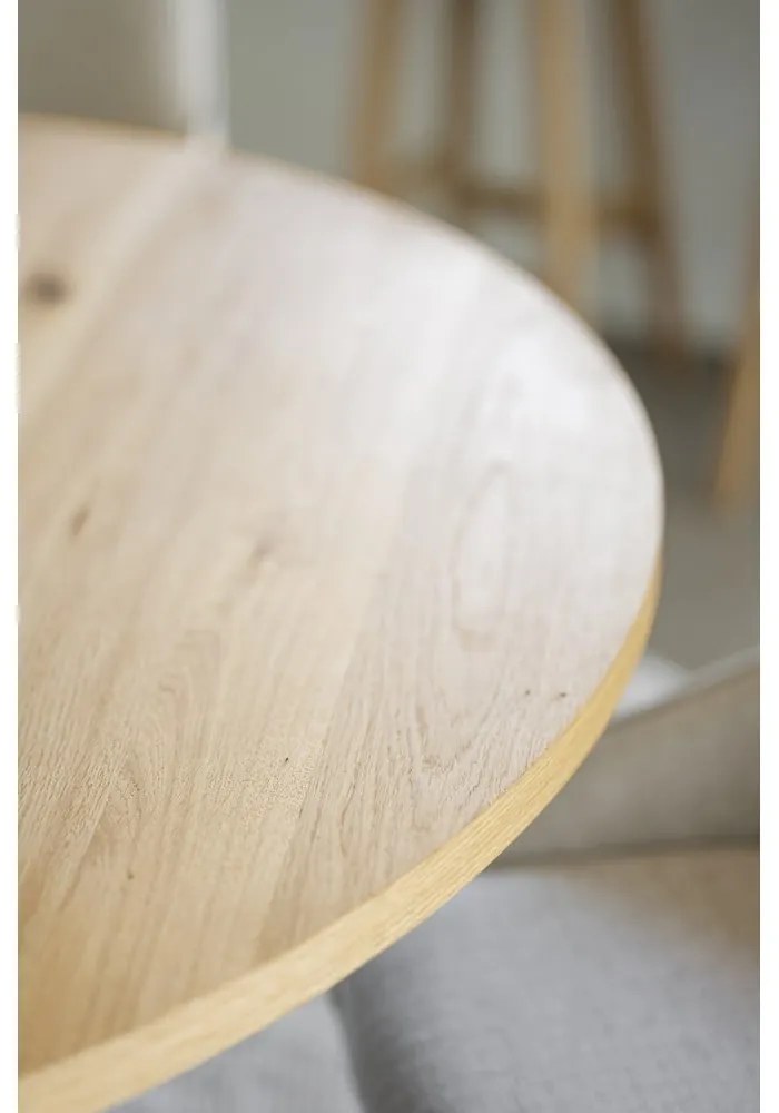 Okrúhly rozkladací jedálenský stôl v dekore duba v prírodnej farbe ø 135 cm Maddock – Rowico