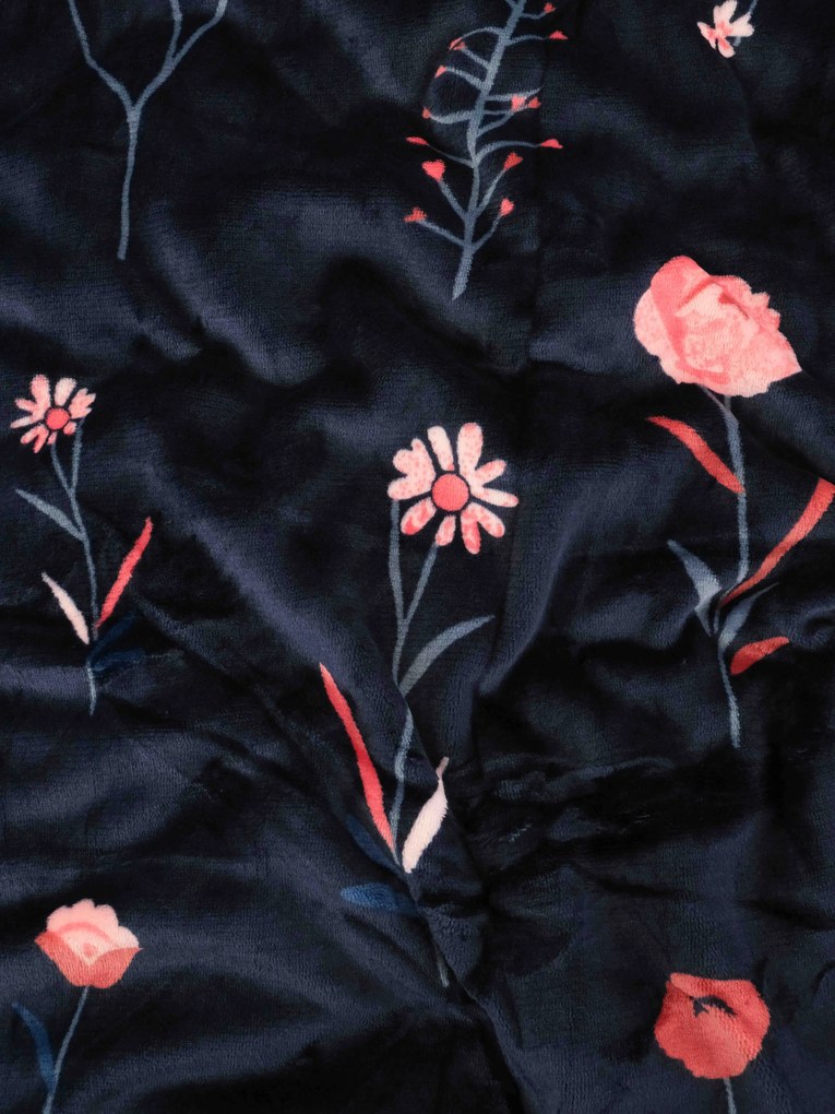 Obliečka na vankúšik mikroplyš Exclusive 40 × 40 cm - Vlčie maky tmavo modré